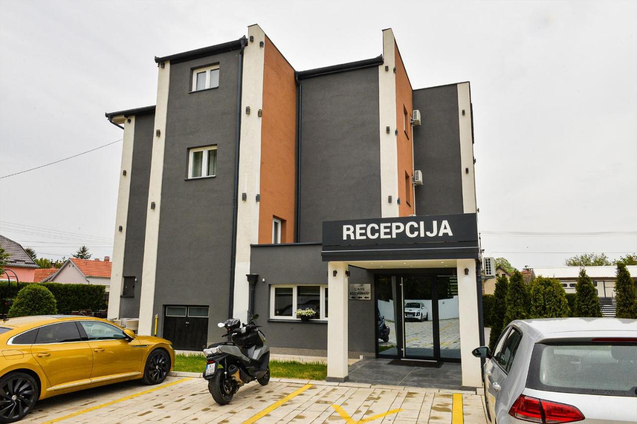 Apartments 29 Indija Luaran gambar